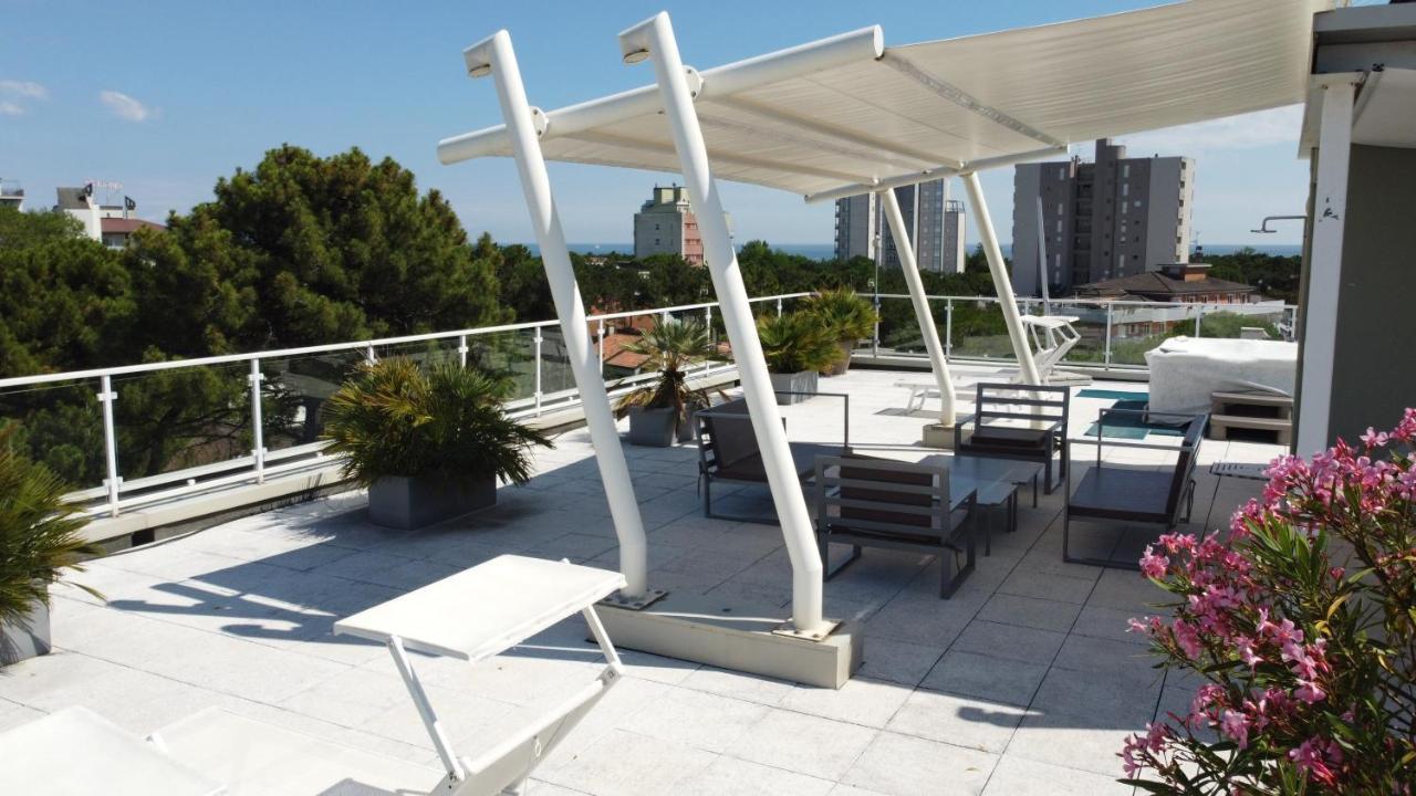 Hotel Meuble Nazionale Lignano Sabbiadoro Eksteriør bilde