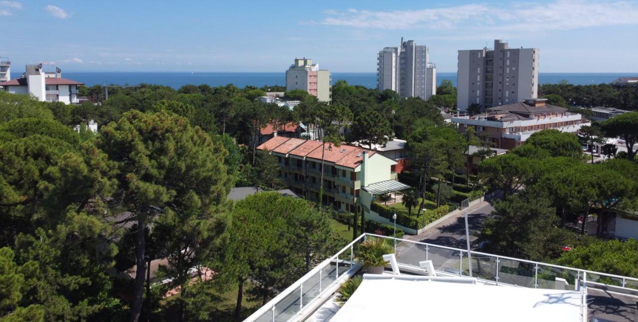 Hotel Meuble Nazionale Lignano Sabbiadoro Eksteriør bilde