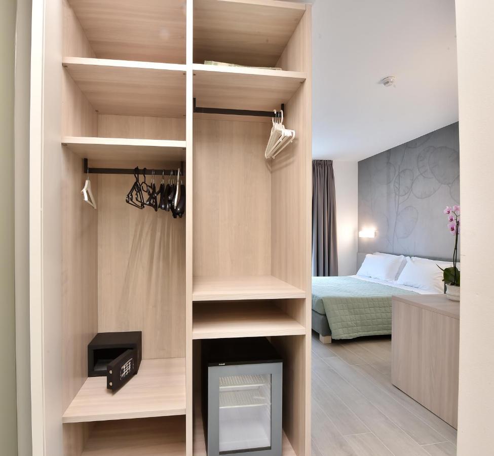Hotel Meuble Nazionale Lignano Sabbiadoro Eksteriør bilde